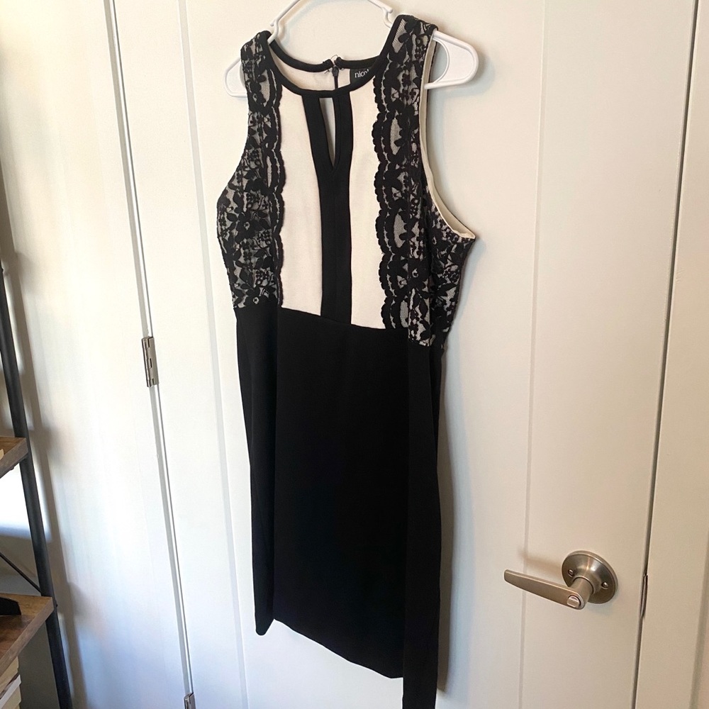 Black and white sleeveless dress - Nicole